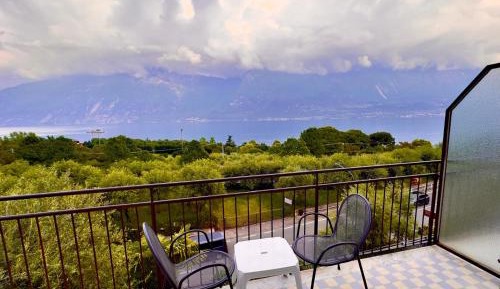 Family Room with Balcony and Lake View