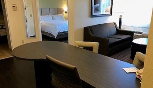 One-Bedroom Suite