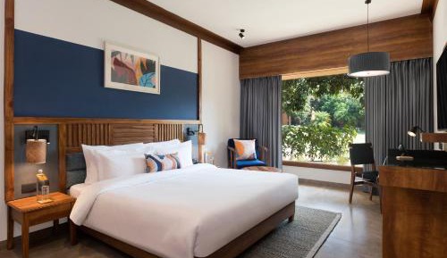 One-Bedroom Suite with Two Queen Beds and Private Garden