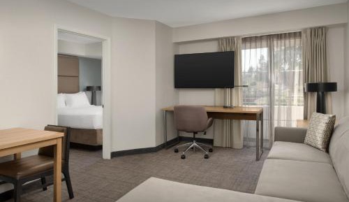 One-Bedroom Queen Suite with Sofa Bed
