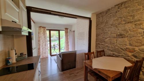 Apartment with Garden View