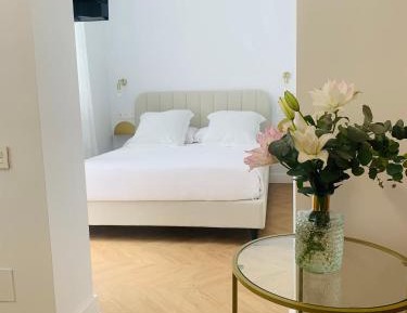 Suite with Pool View