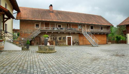 Superior One-Bedroom Apartment