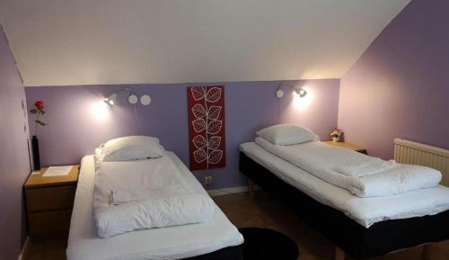 Standard Twin Room with Shared Bathroom