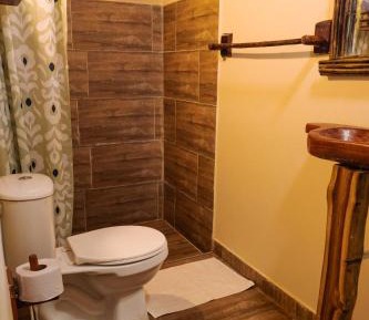 Quadruple Room with Private Bathroom