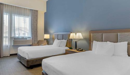 Queen Room with Two Queen Beds - Non-Smoking