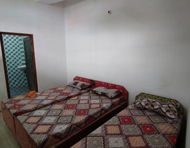 Quadruple Room with Private Bathroom