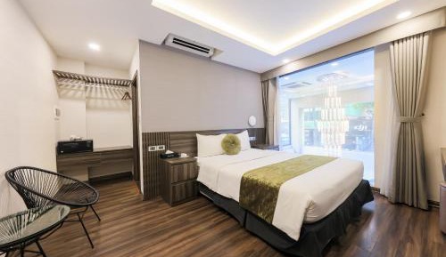 Double or Twin Room with City View