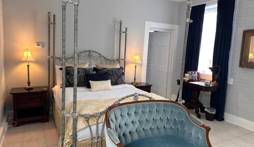 Deluxe Double Room (1 adult + 1 child)