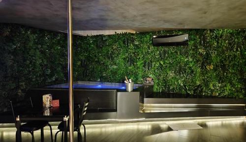 Suite with Private Pool