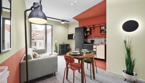 One-Bedroom Apartment
