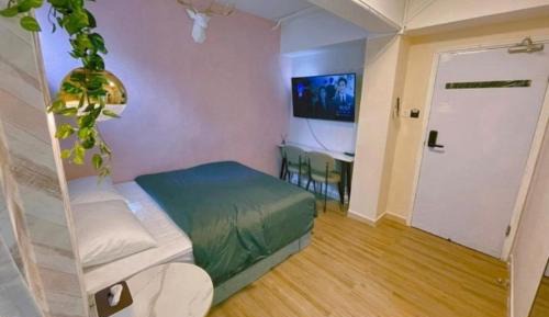 Suite with City View