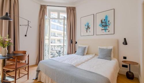 Studio Apartment