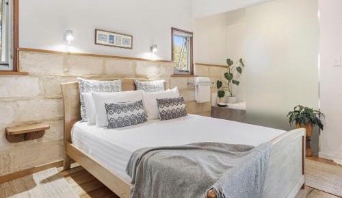One-Bedroom Loft Apartment with Balcony