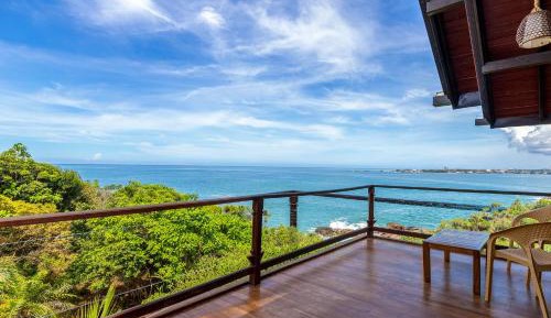 Deluxe Double Room with Balcony and Sea View