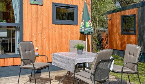 One-Bedroom Holiday Home