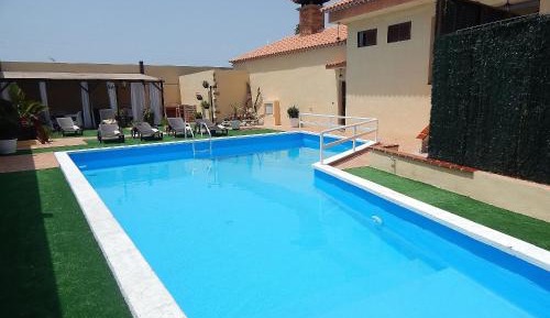 Holiday Home (6 Adults)