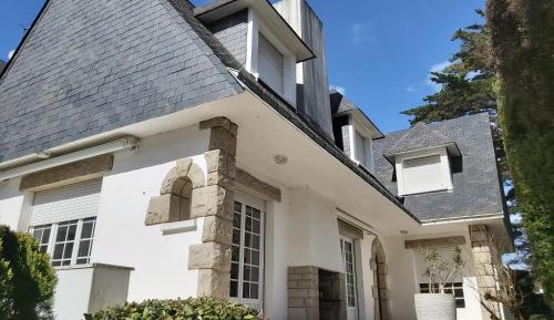 Villa with Garden View