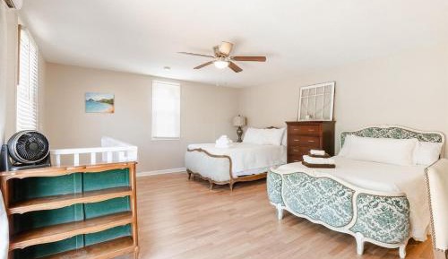 One-Bedroom Holiday Home
