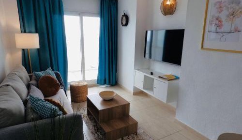 Two-Bedroom Apartment with sea view and Terrace ( 4-6 Adults)