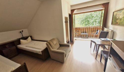 Twin Room - Attic - Annex