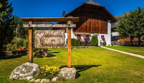 Two-Bedroom Apartment with Terrace and Mountain View