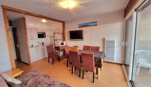 Apartment (6 Adults)