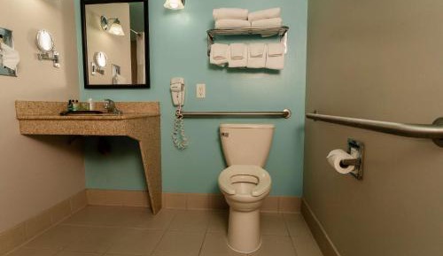 Suite with Two Queen Beds - Accessible/Non-Smoking