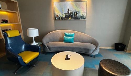 One-Bedroom King Suite 