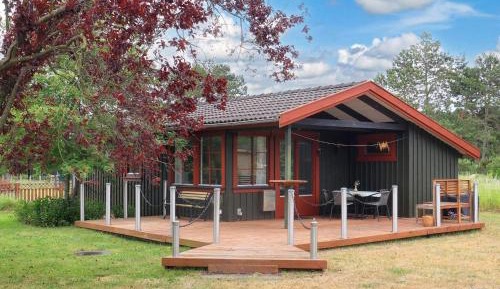 Three-Bedroom Holiday Home 