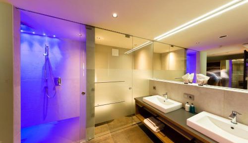 Royal Suite with Garden