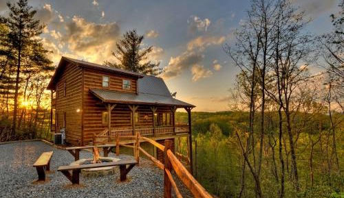 Three-Bedroom Holiday Home 