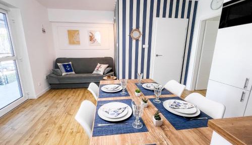 Deluxe One-Bedroom Apartment with Garden View