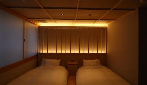 2 Bed Room Suite with Private Bathroom