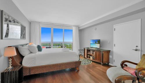 Apartment with Pool View 