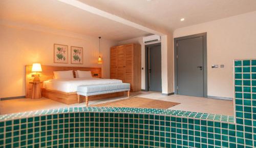 King Room with Jacuzzi