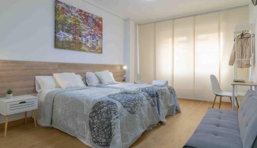 Two-Bedroom Deluxe Apartment with Balcony