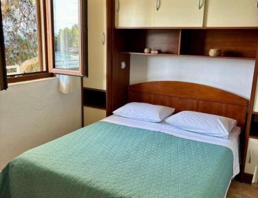 Two-Bedroom Apartment with Terrace and Sea View