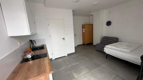 One-Bedroom Apartment - Non-Smoking