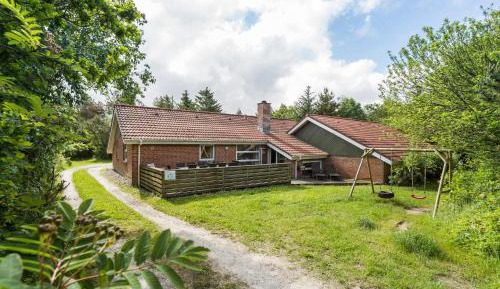 Five-Bedroom Holiday Home