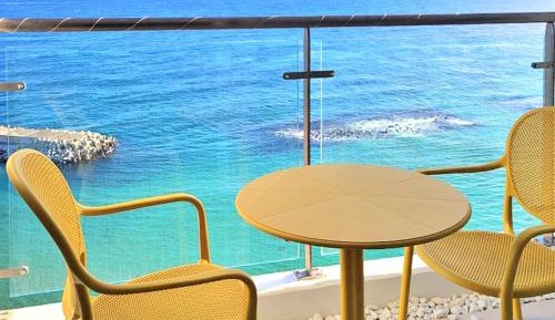 Double Room with Balcony and Sea View