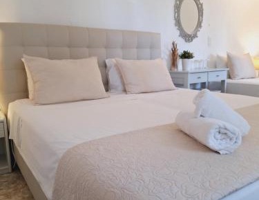 Triple Room with Garden View