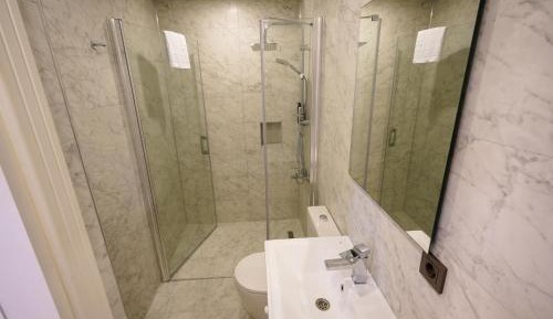 Economy Quadruple Room with Shared Bathroom