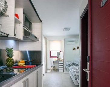 Deluxe Double Room with Side Sea View - Mezzanine