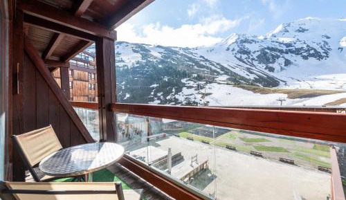 Superior One-Bedroom Apartment with Balcony