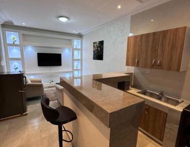 One-Bedroom Apartment with Pool View