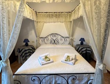 One-Bedroom Apartment with Garden View