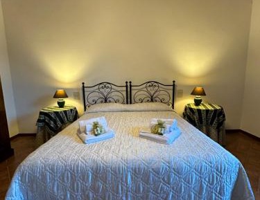 One-Bedroom Apartment with Garden