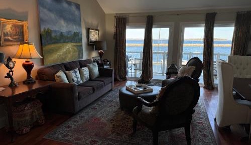 Two-Bedroom Townhouse