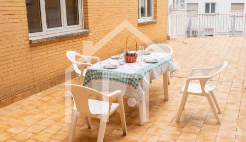 Apartment with Shower